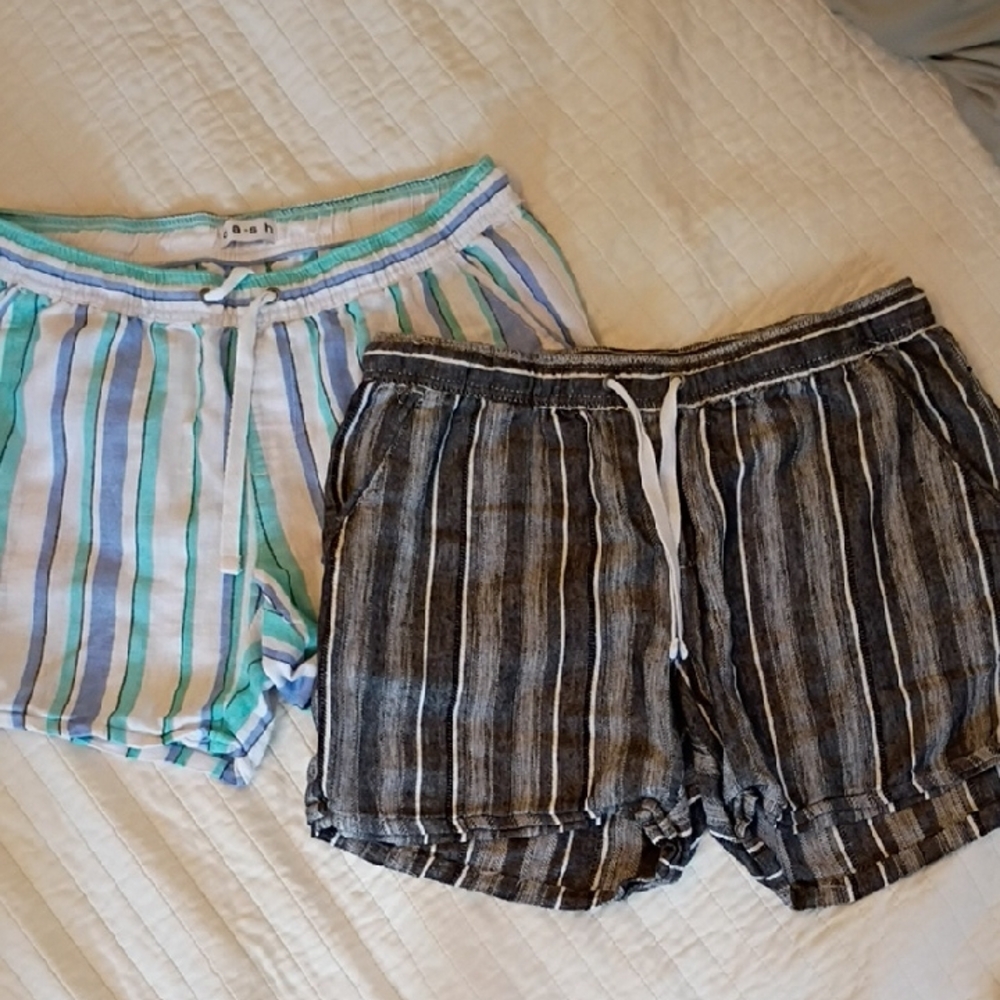 Dash Linen Blend Shorts (2 Pairs) With Front And Back Pockets!✨ Size Small
